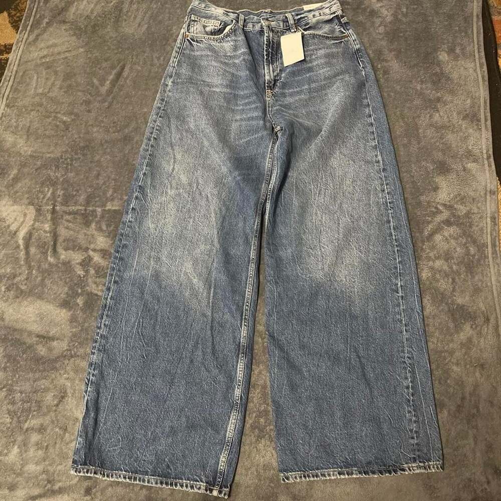 Zara Extra Wide Leg High-Waisted Jeans